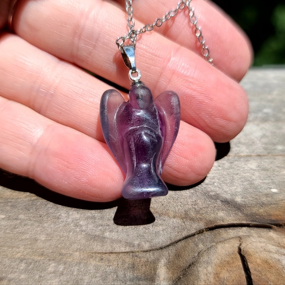 Purple Fluorite handcarved angel necklace - Picture 6 of 6